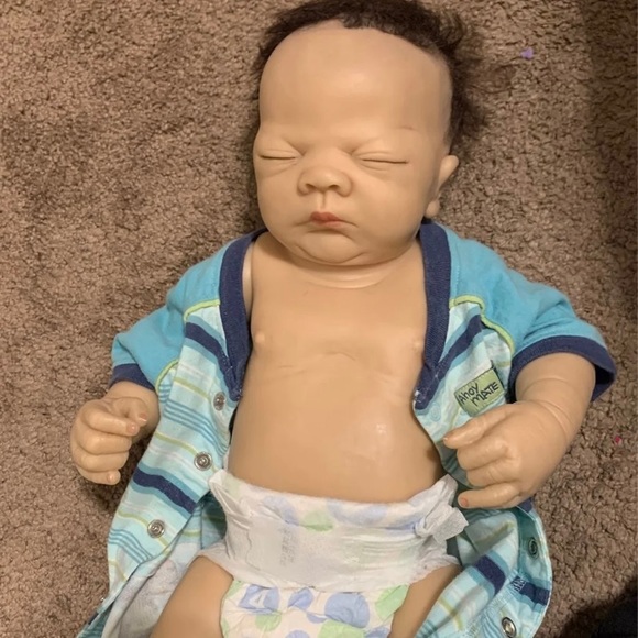 Reborn baby boy doll - Picture 1 of 5